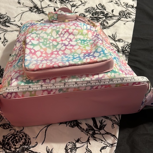 💕🌼 Luv Betsy Johnson Quilted Backpack - Picture 8 of 9